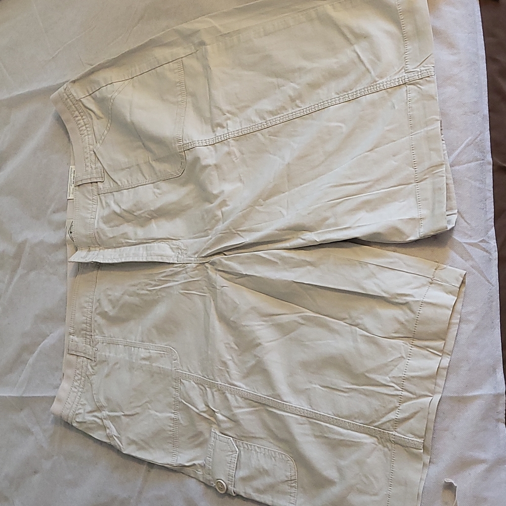 Plus size Bermuda shorts